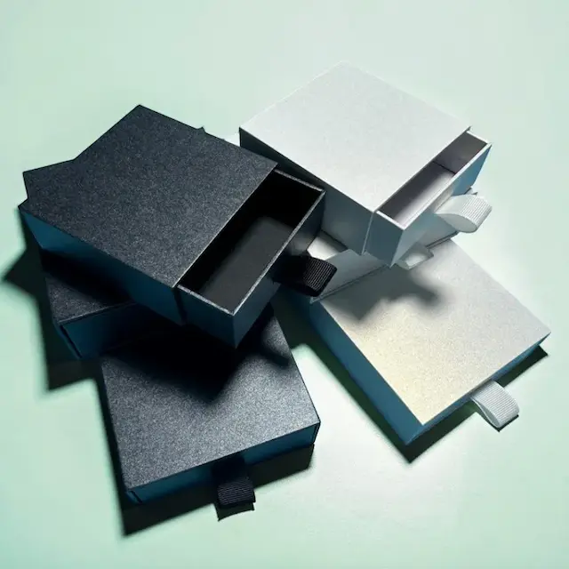 Pearlescent Card Boxes